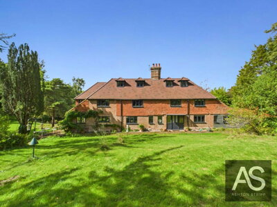 Property on Watermill Lane, TN33 9BN