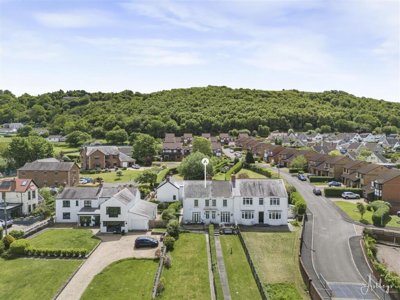 Property on The Promenade, SA4 3FF