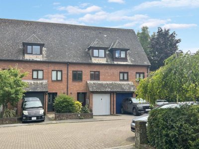 Property on Earl Close, DT1 1DY