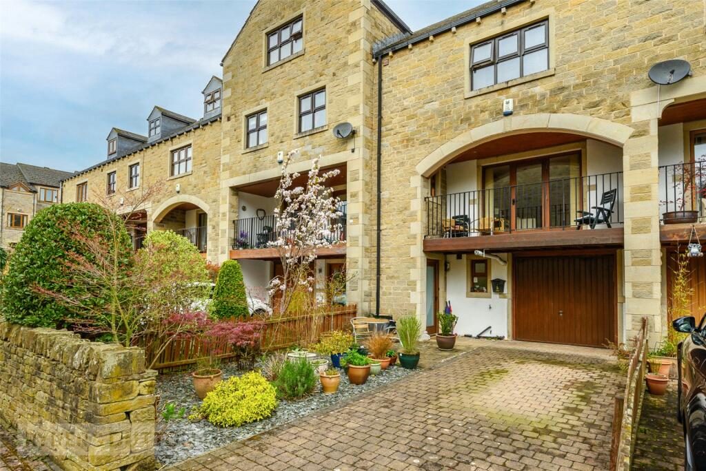 Terraced House