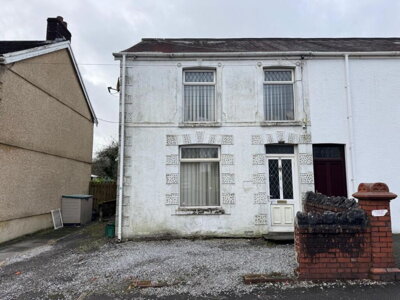 Property on Heol Y Nant, SA6 5HB