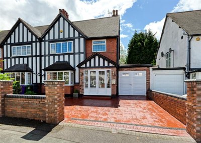 Property on Copthorne Road, WV3 0AB