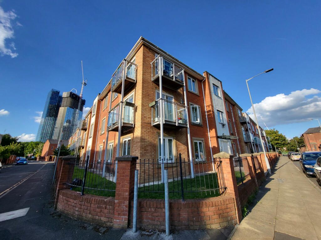 Property main image