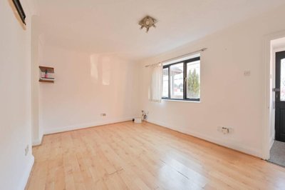 Property on Copsewood Road, WD24 5QR