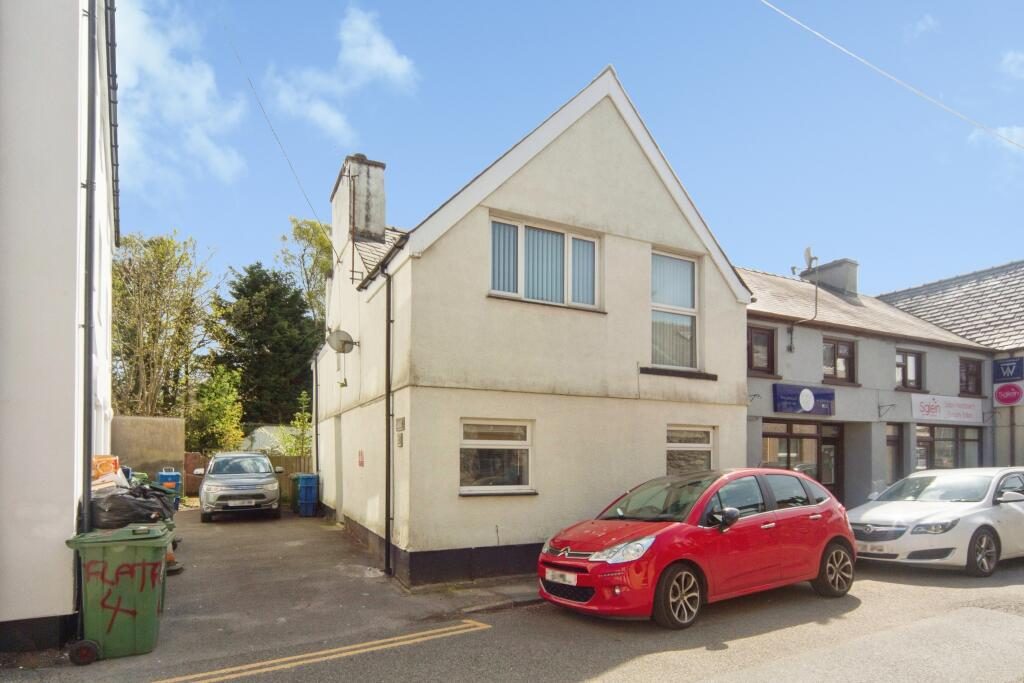 Terraced House