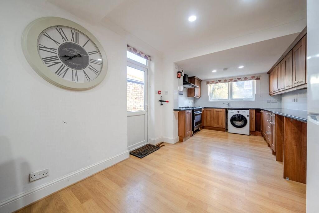 Terraced House