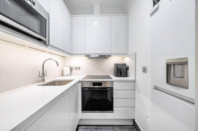 Property on Jermyn Street, SW1Y 6HR