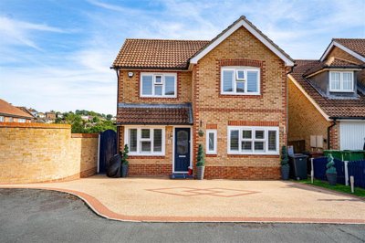 Property on Cookson Gardens, TN35 5QH