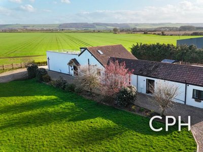 Property on Ratten Row, YO12 4QB