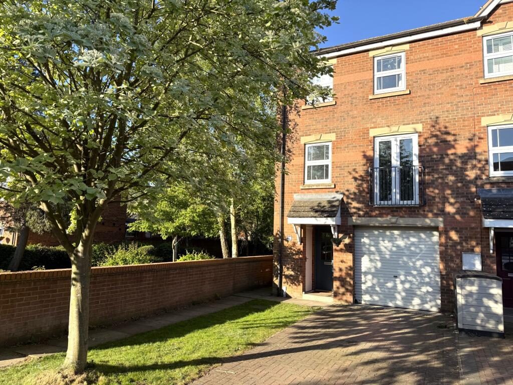 Property main image
