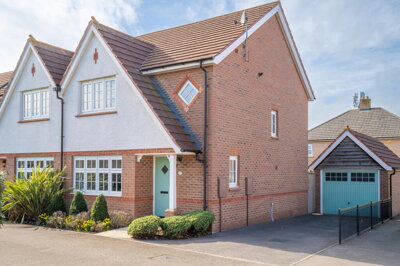 Property on Thresher Court, YO30 6QP