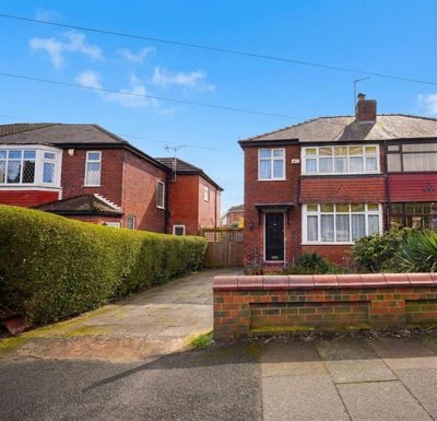 Property on Agecroft Road West, M25 9RF