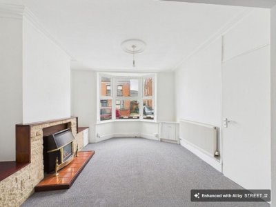 Property on Stroud Road, GL1 5AQ