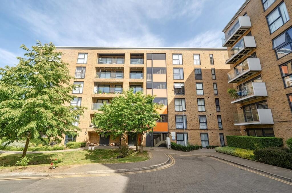 Property main image
