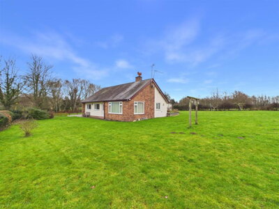Property on LL14 5BG