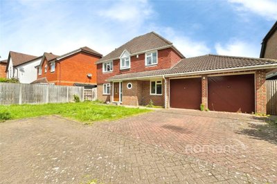 Property on Forbes Chase, GU47 0FT