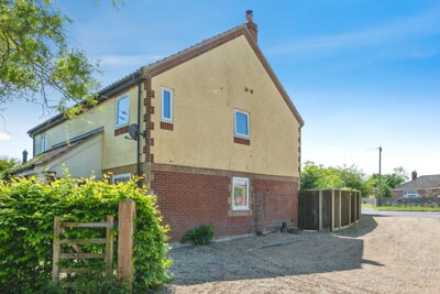 Property on Station Road, NR29 5HT