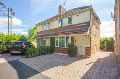 Property on Long John Hill, NR1 2LX