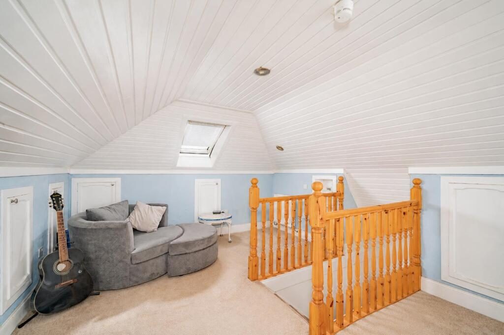 Thumbnail 11