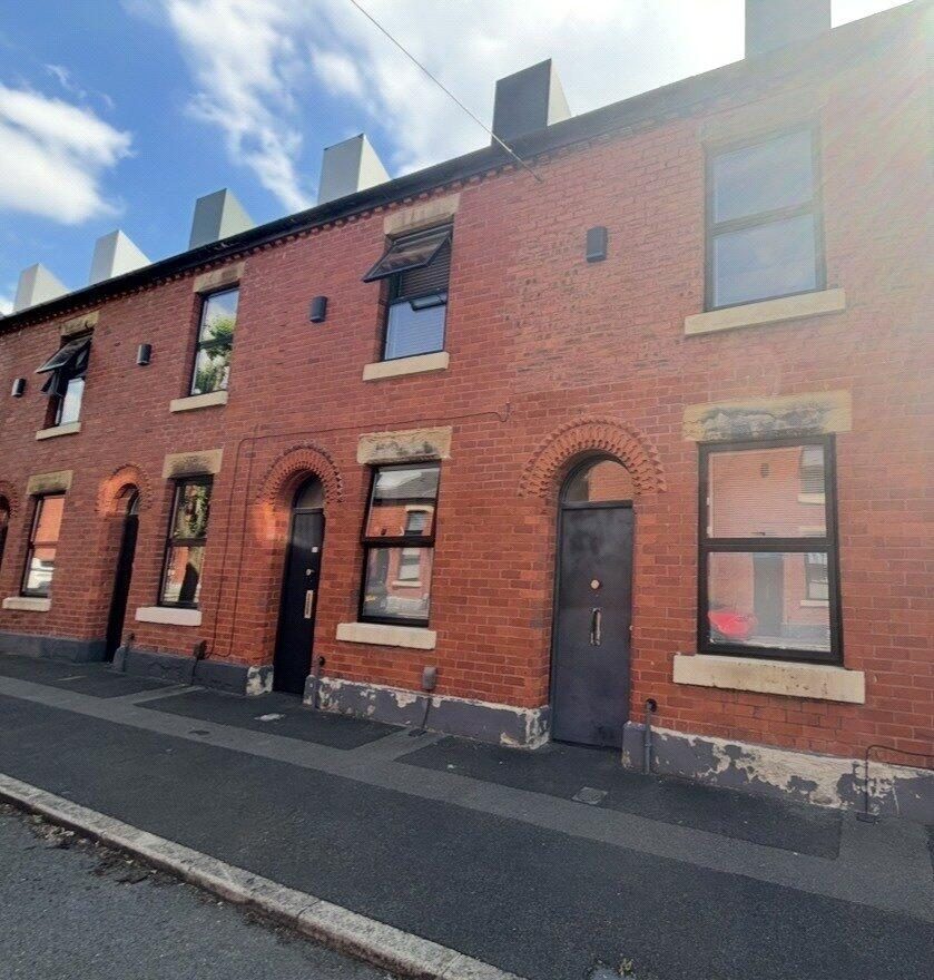 Property main image