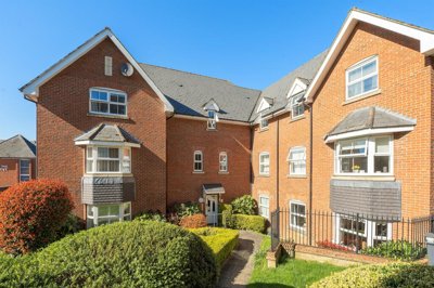 Property on Gowers Yard, HP23 4FD