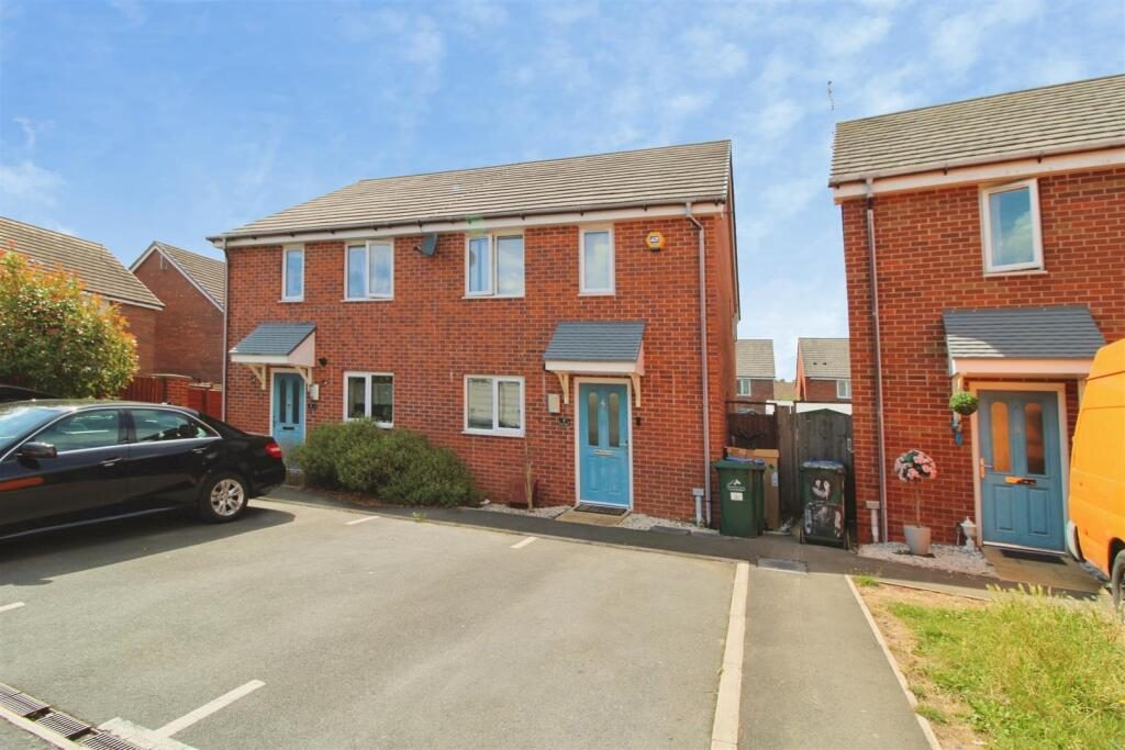 Property main image