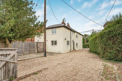 Property on GU10 5JY