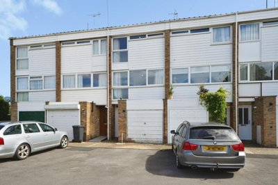 Property on Insley Gardens, GL3 3AU