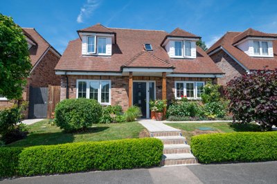 Property on Willowside, PO8 9AQ