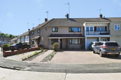 Property on East Thorpe, SS14 1LY