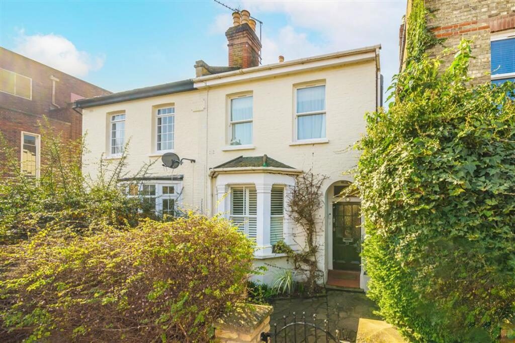 Terraced House