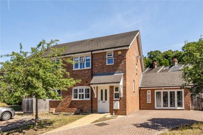 Property on Ash Grove, HP5 2FU