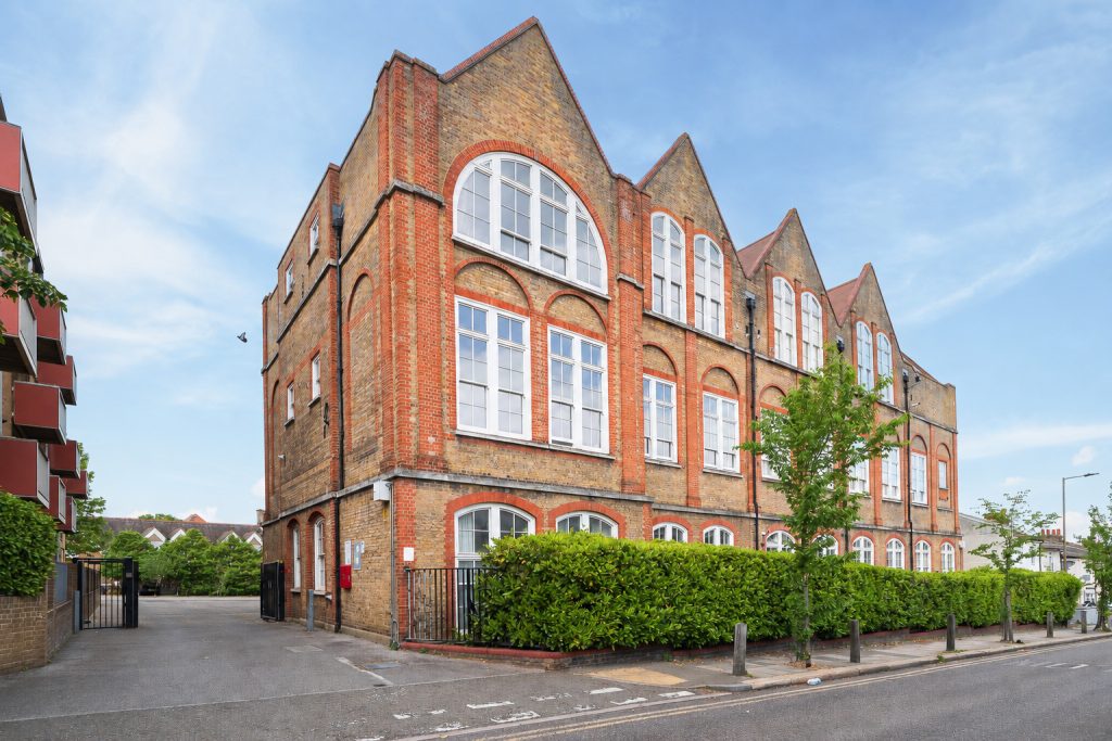 Property main image