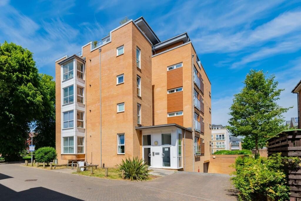 Property main image