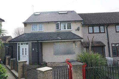 Property on Hailsham Close, RM3 7SR