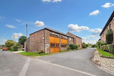 Property on Hall Lane, L38 6JB