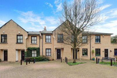 Property on Wordsworth Place, NW5 4HG