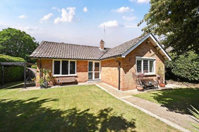 Property on Faversham Road, TN24 9AN