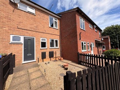 Property on Jennings Close, NN11 4TB
