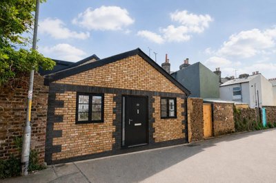 Property on CT11 8JG