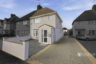 Property on Arkwright Road, RM18 8XL