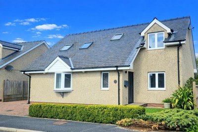 Property on Cae Gwastad, LL46 2GY