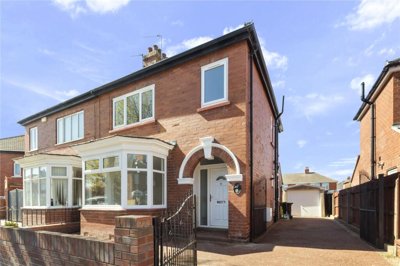 Property on Reynolds Street, DN35 7TT