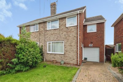 Property on Maple Drive, HU17 9QJ