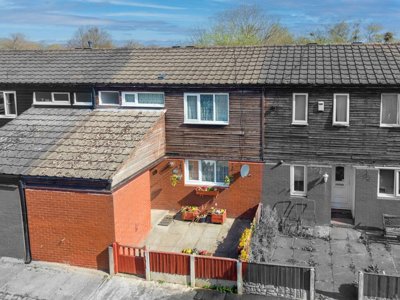 Property on Masseyfield Road, WA7 6AB