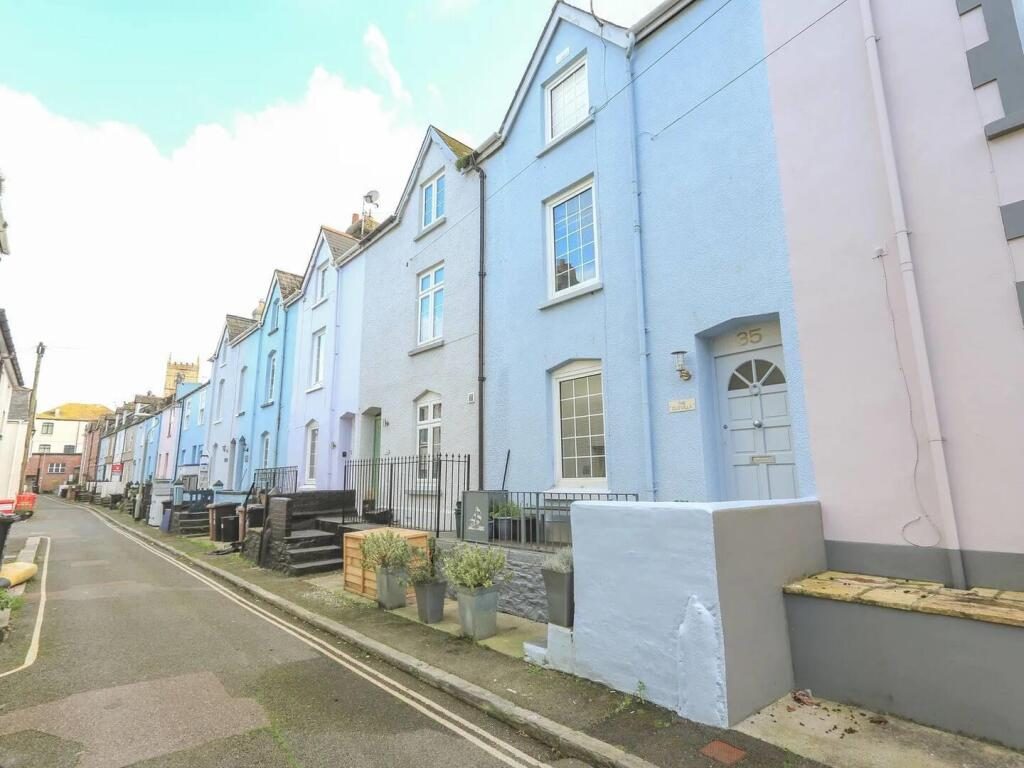 Terraced House