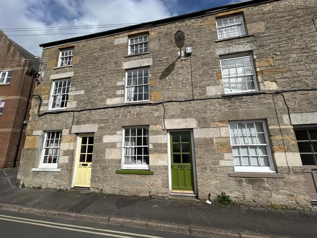 Terraced House