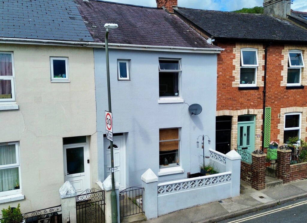 Property main image