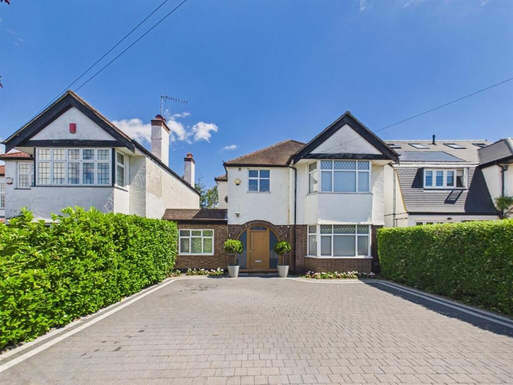 Property main image