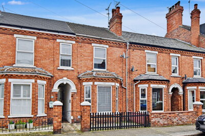 Property on St Catherines Grove, LN5 8ND